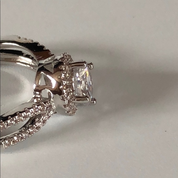 2 Carat Round Cubic Zirconia Ring - Picture 7 of 8